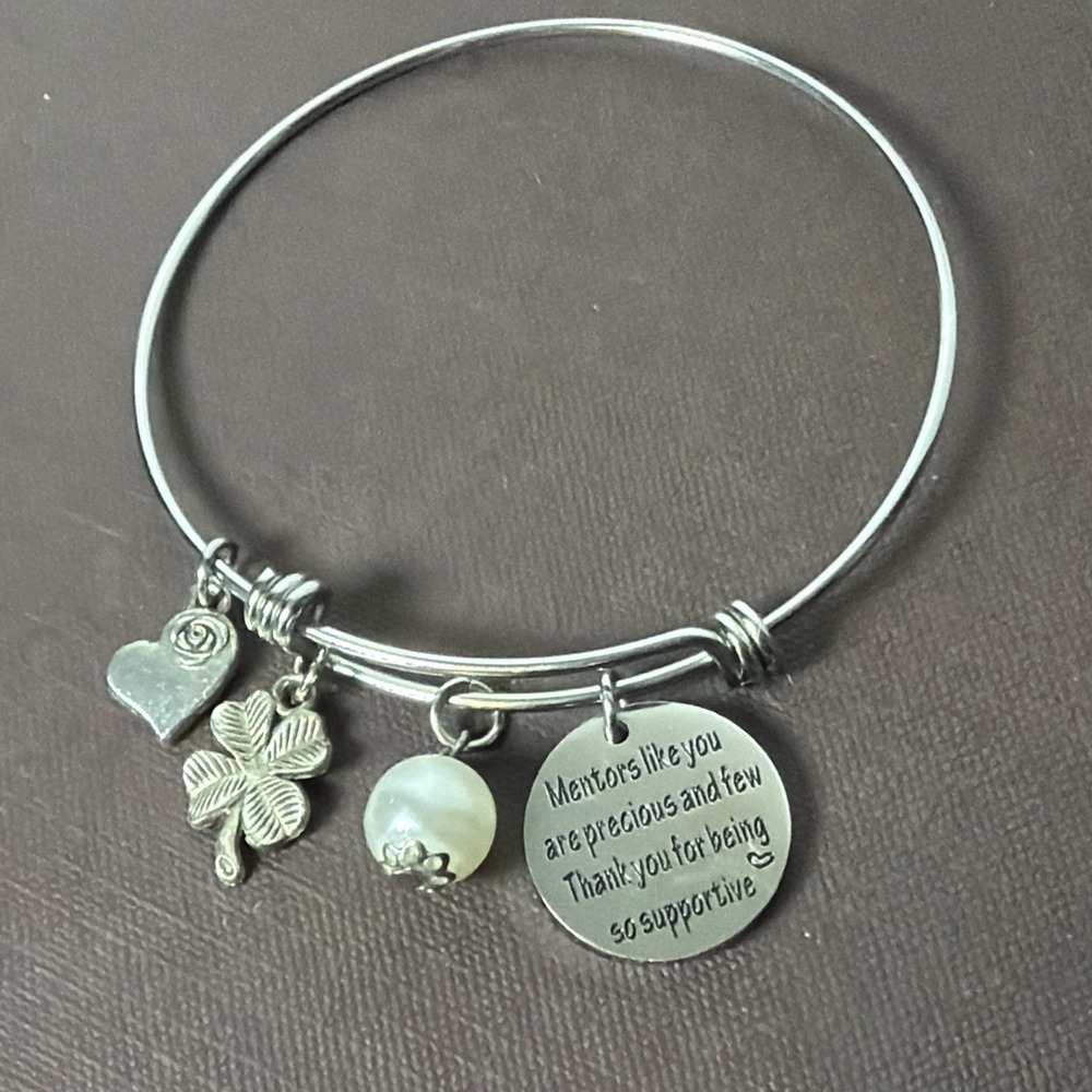 Unique Expandable Silver Tone Bangle Bracelet Thank You Supportive Mentor